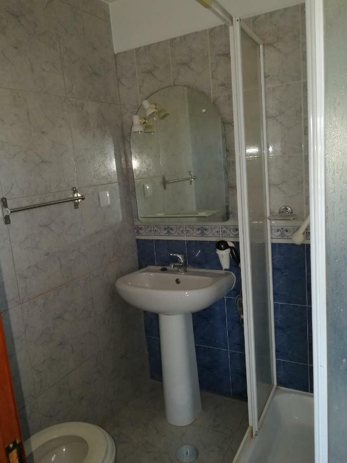 Ocean'S 7 - Lagos Guest House Exterior photo