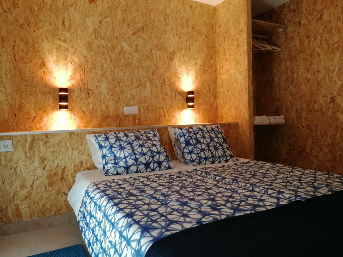 Ocean'S 7 - Lagos Guest House Exterior photo